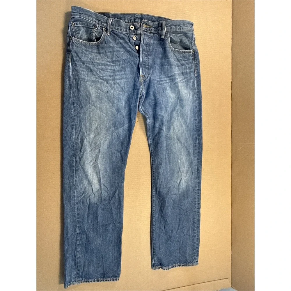 Levi's 501 STRAIGHT FIT -‎ 36 X 30, Button Fly